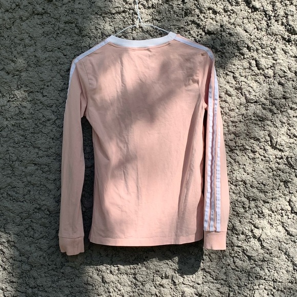 ADIDAS long sleeve tee XS - Picture 2 of 3